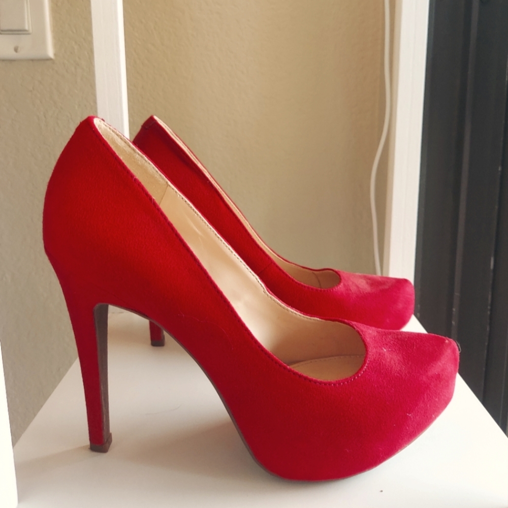 Red Jessica Simpson high heels, size 6